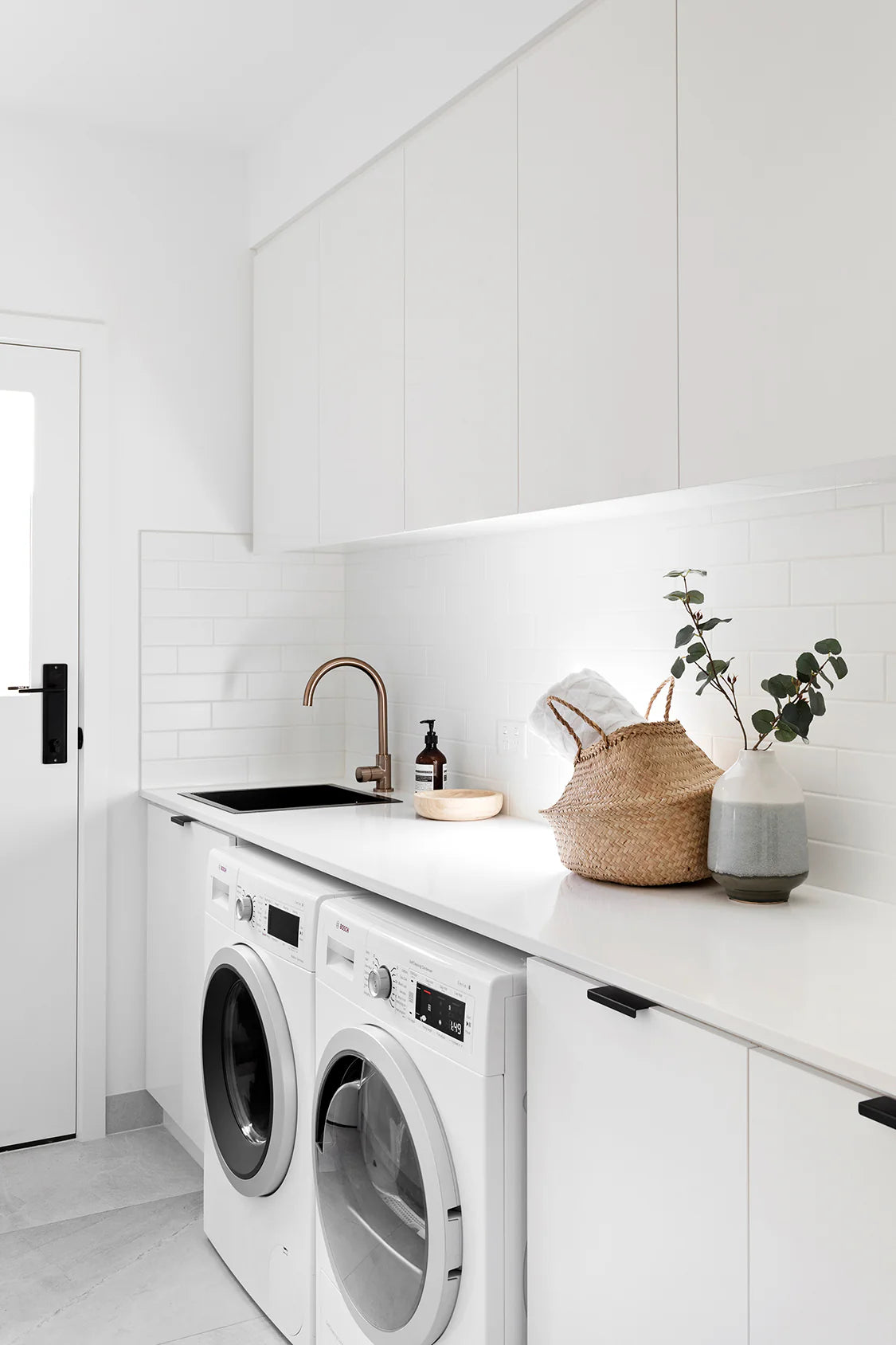 Meir Round Pinless Gooseneck Kitchen Mixer Tap, Champagne