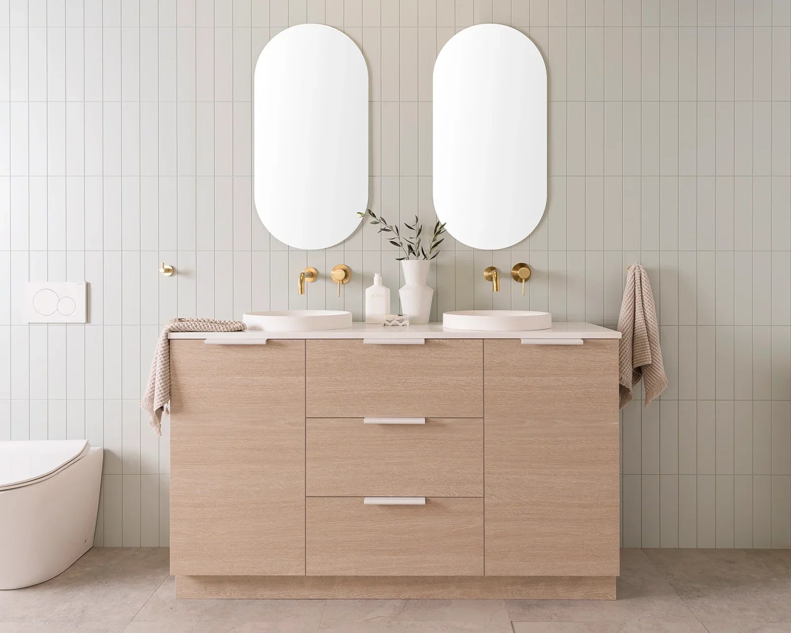ADP Glacier Lite Hamper Freestanding Vanity - 900mm / No Top