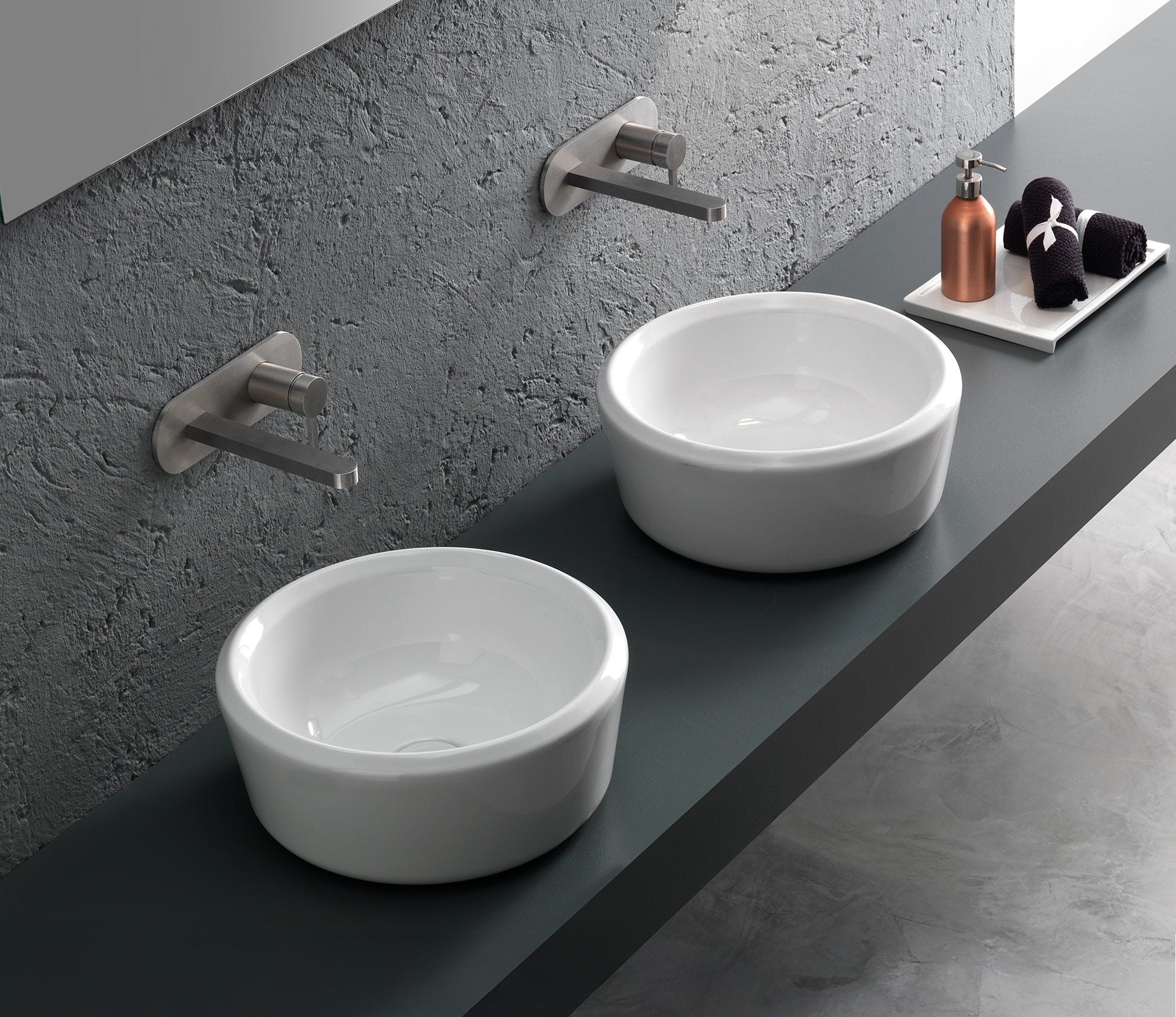 Studio Bagno Pencil Circle Bench Basin - Gloss White