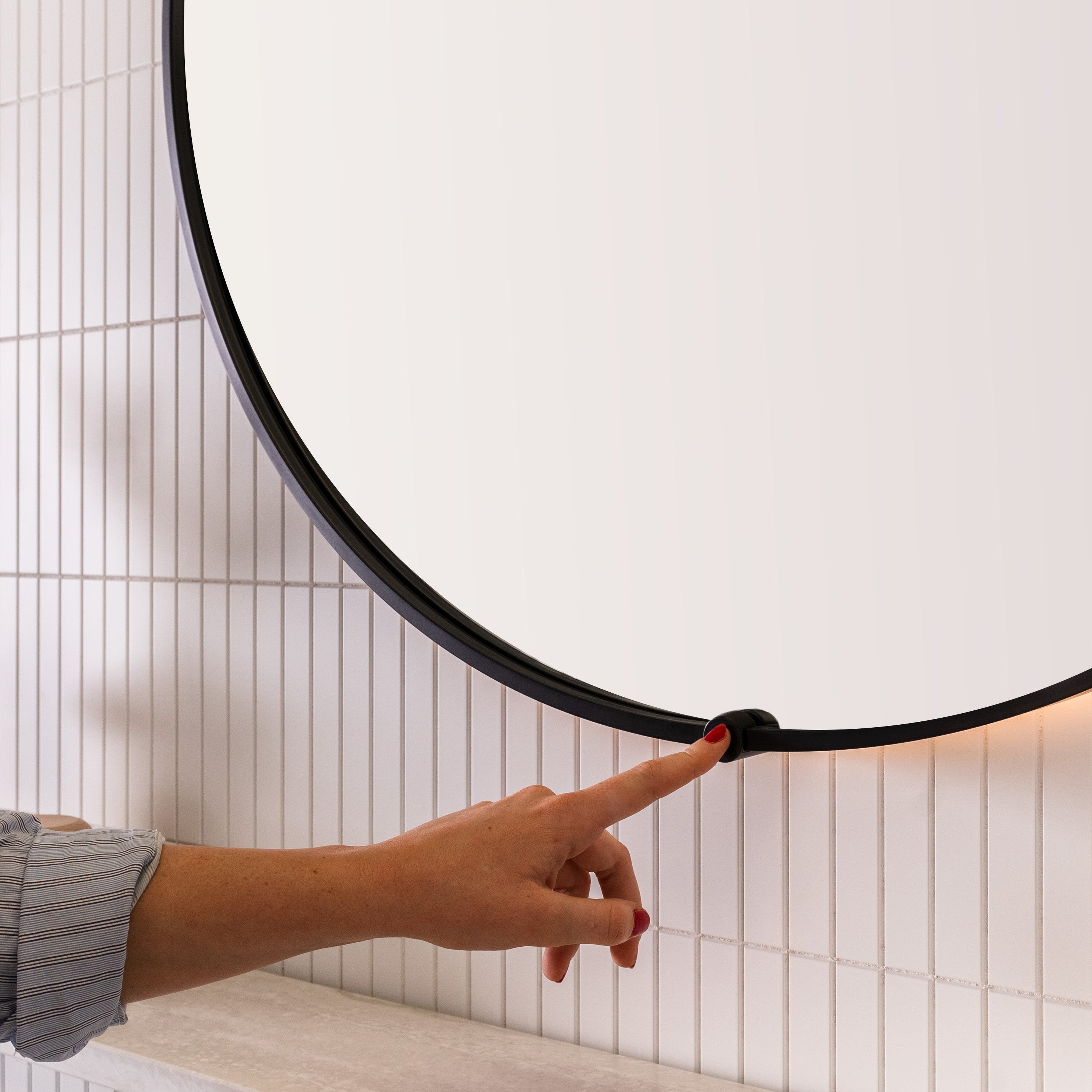 ADP Sera Round 750mm Framed LED Mirror
