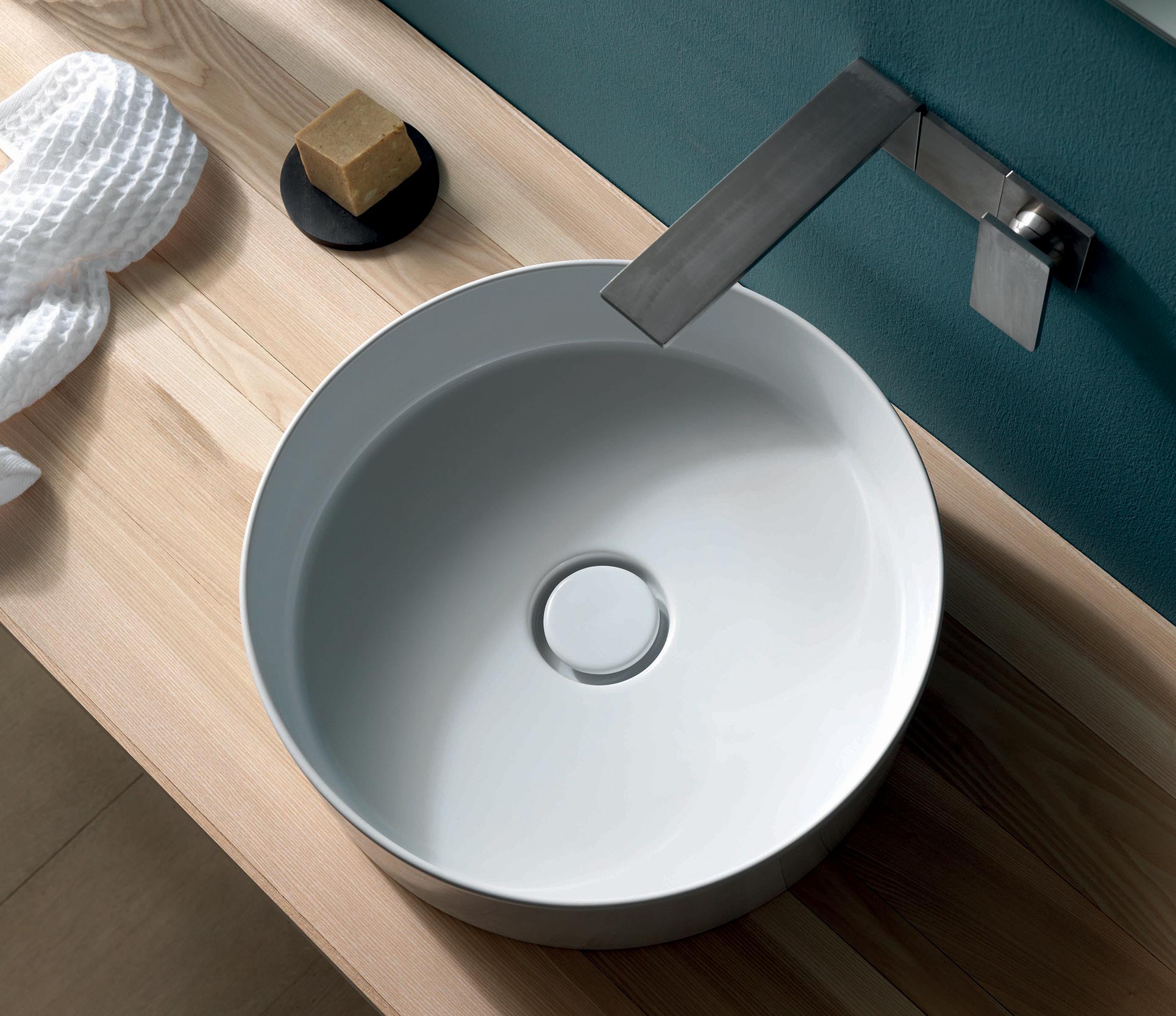 Studio Bagno Shard X Circle Bench Basin - Matte White