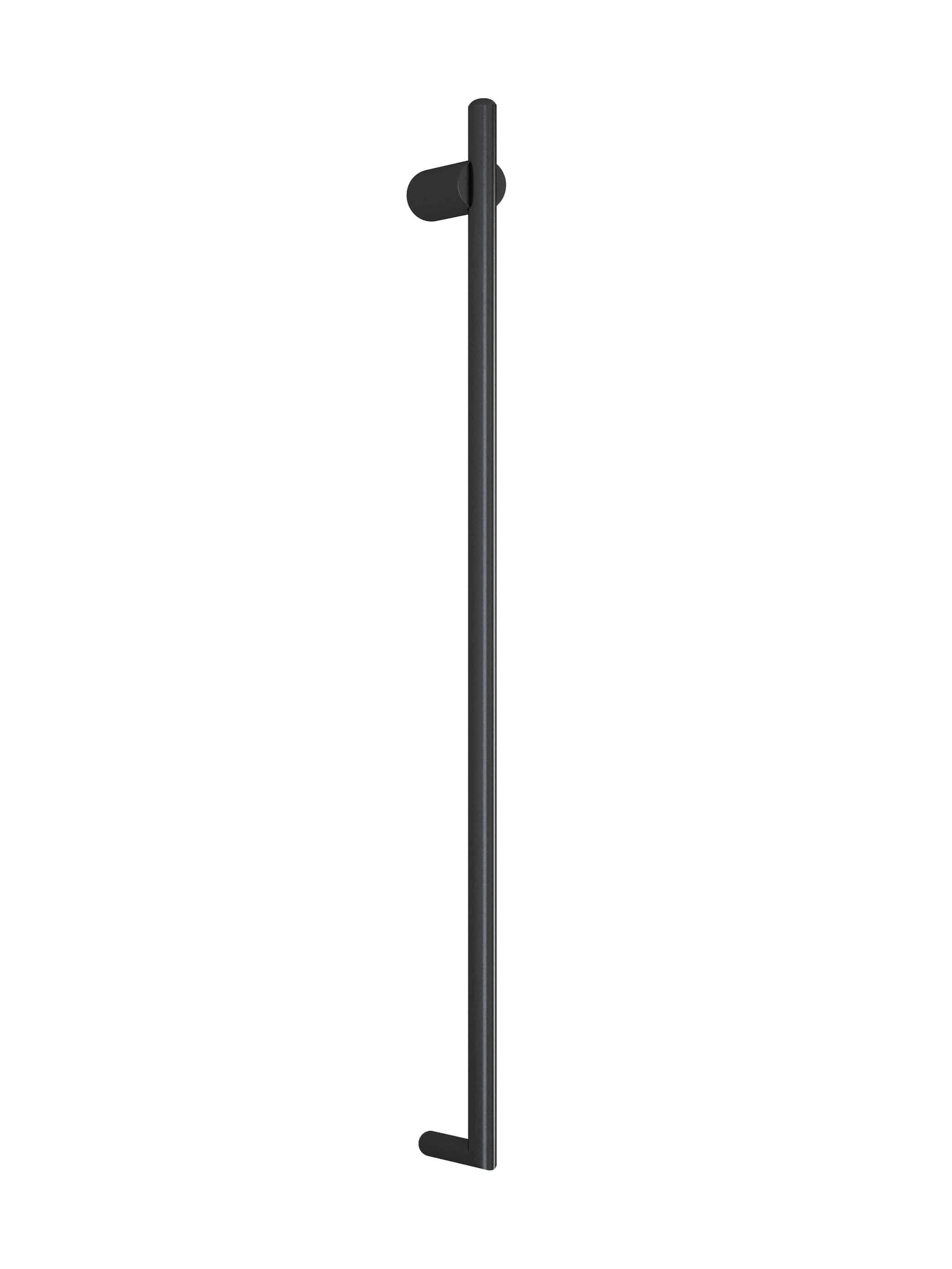 Thermogroup Thermorail Thin/Round 240Volt Vertical Bar 900x45x80mm 18Watt, Matt Black