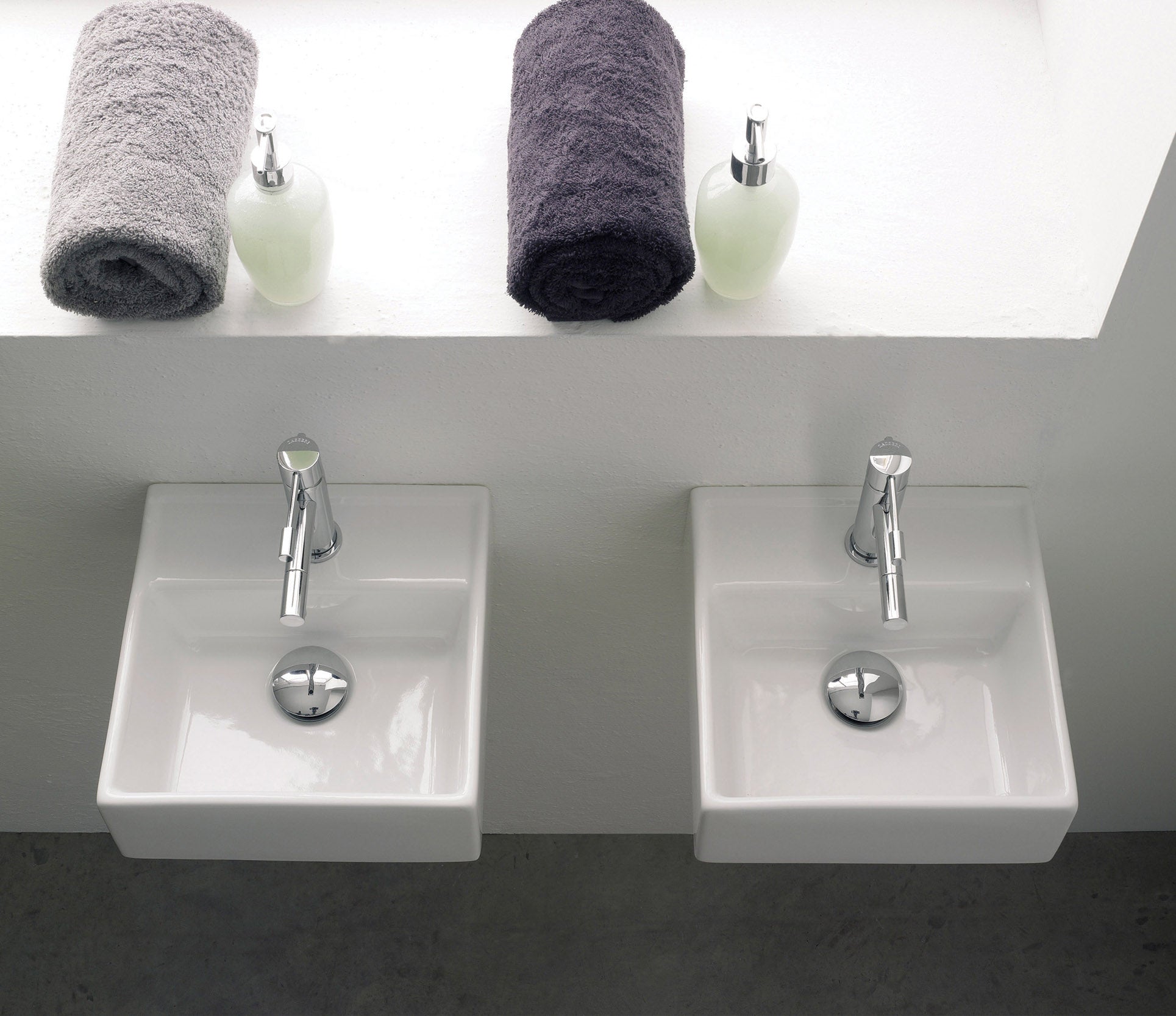 Studio Bagno Apartment 30R bench/wall basin 1TH, Gloss White