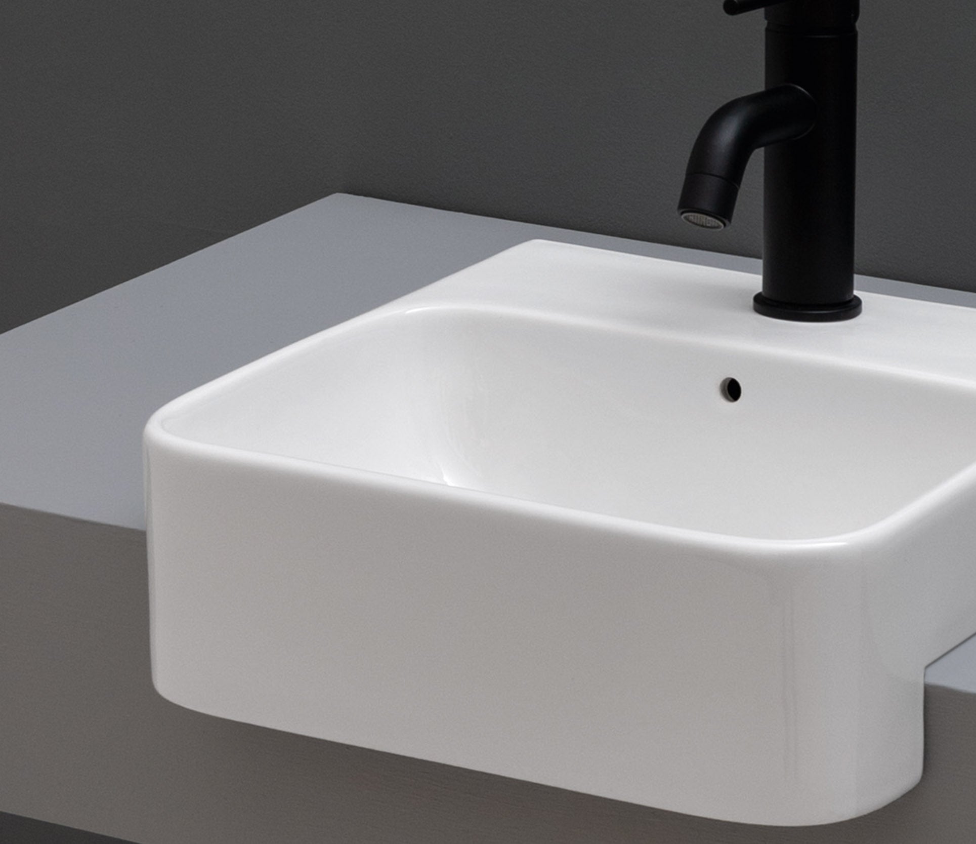 Studio Bagno Apartment 35 Semi Recessed, Gloss White