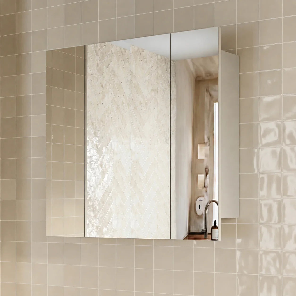 Milano Pencil Edge Shaving Cabinet