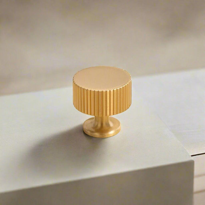 Milano Round V - Groove Knob - Brushed Gold - Ideal Bathroom CentreCH - VG2828