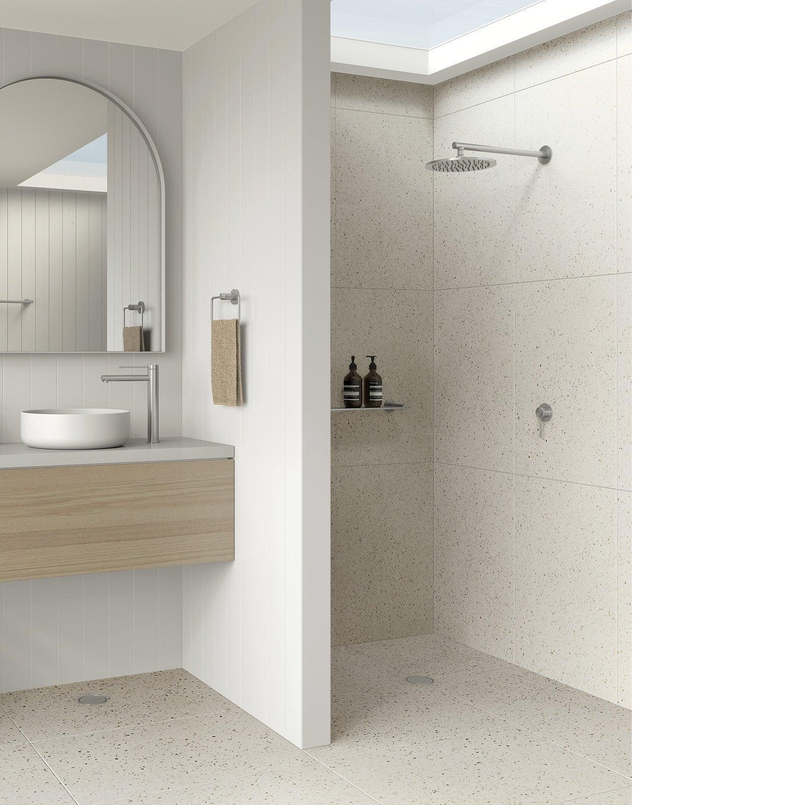 Phoenix Point Drain Round 100mm - Ideal Bathroom Centre204-4004-10Matte Black76mm